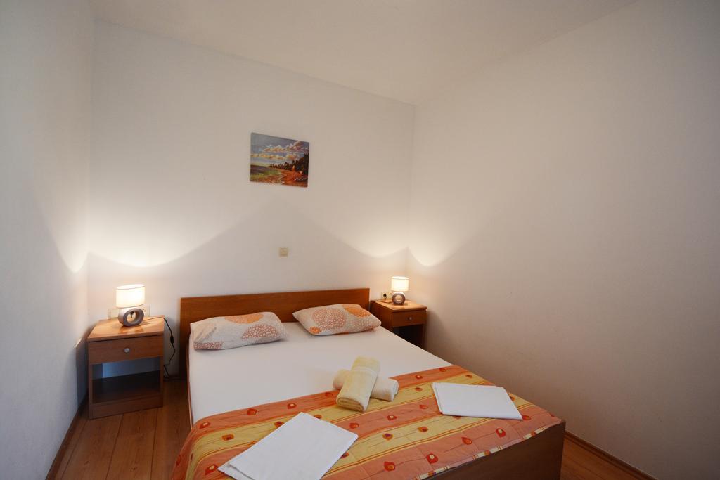 אומיס Apartments Ante מראה חיצוני תמונה