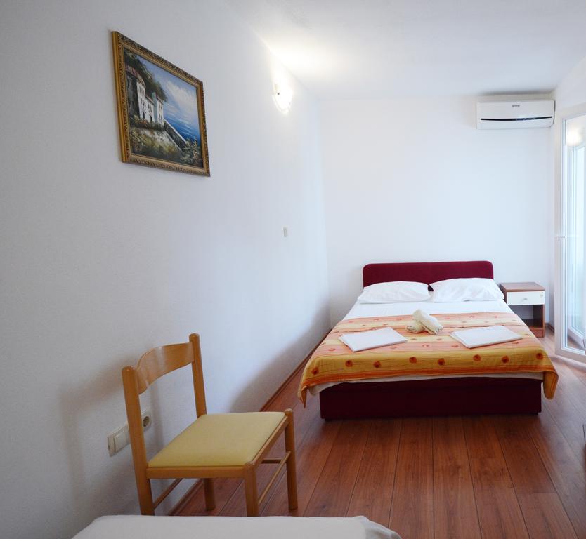 אומיס Apartments Ante מראה חיצוני תמונה