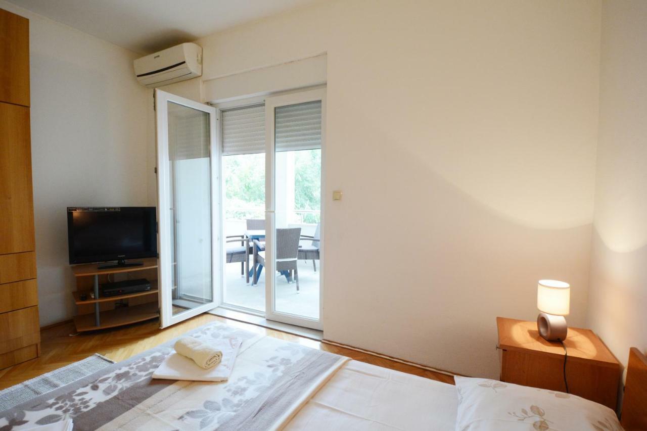 אומיס Apartments Ante מראה חיצוני תמונה